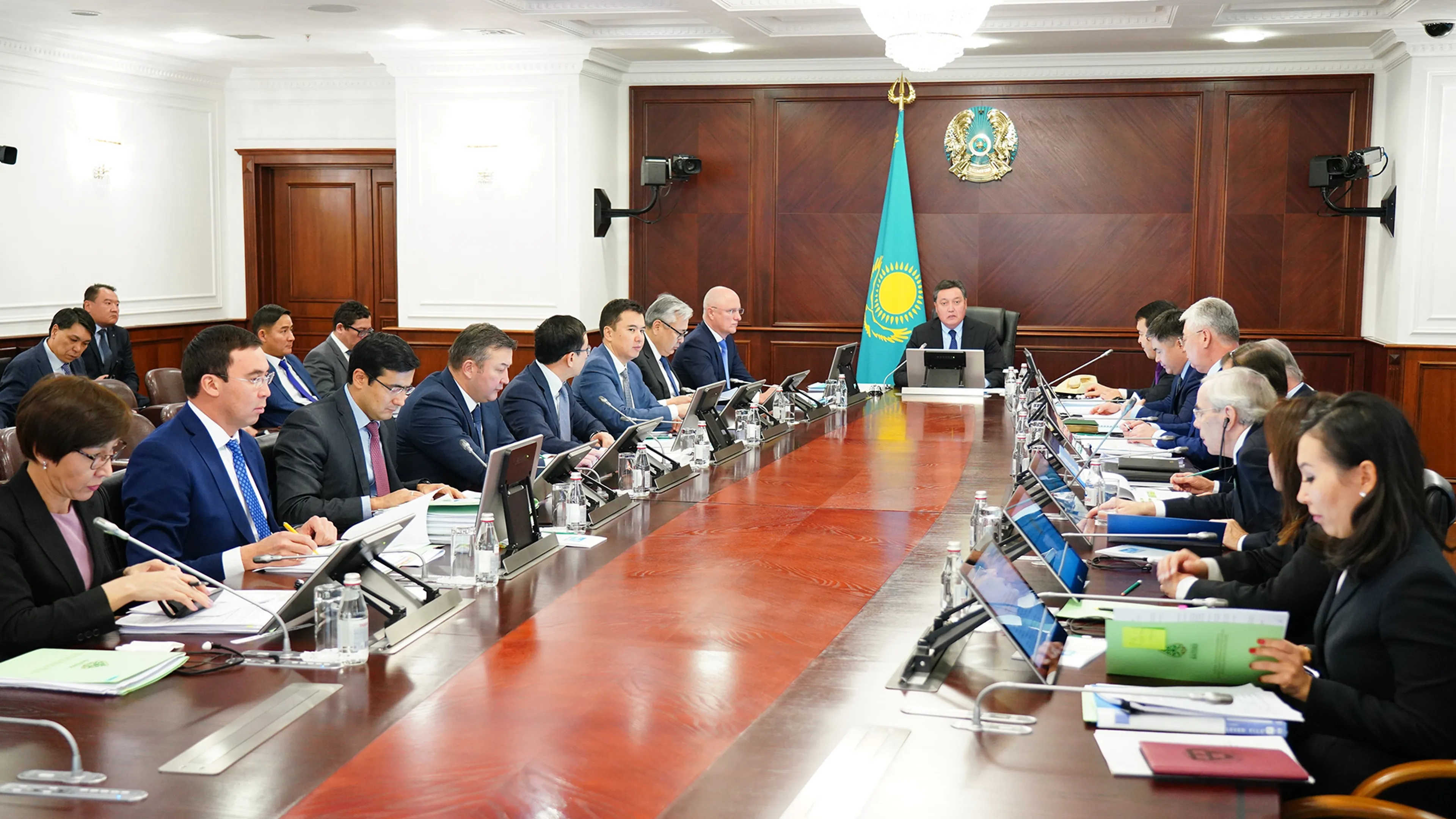 Капитал - Утвержден годовой бюджет нацхолдинга «Байтерек»