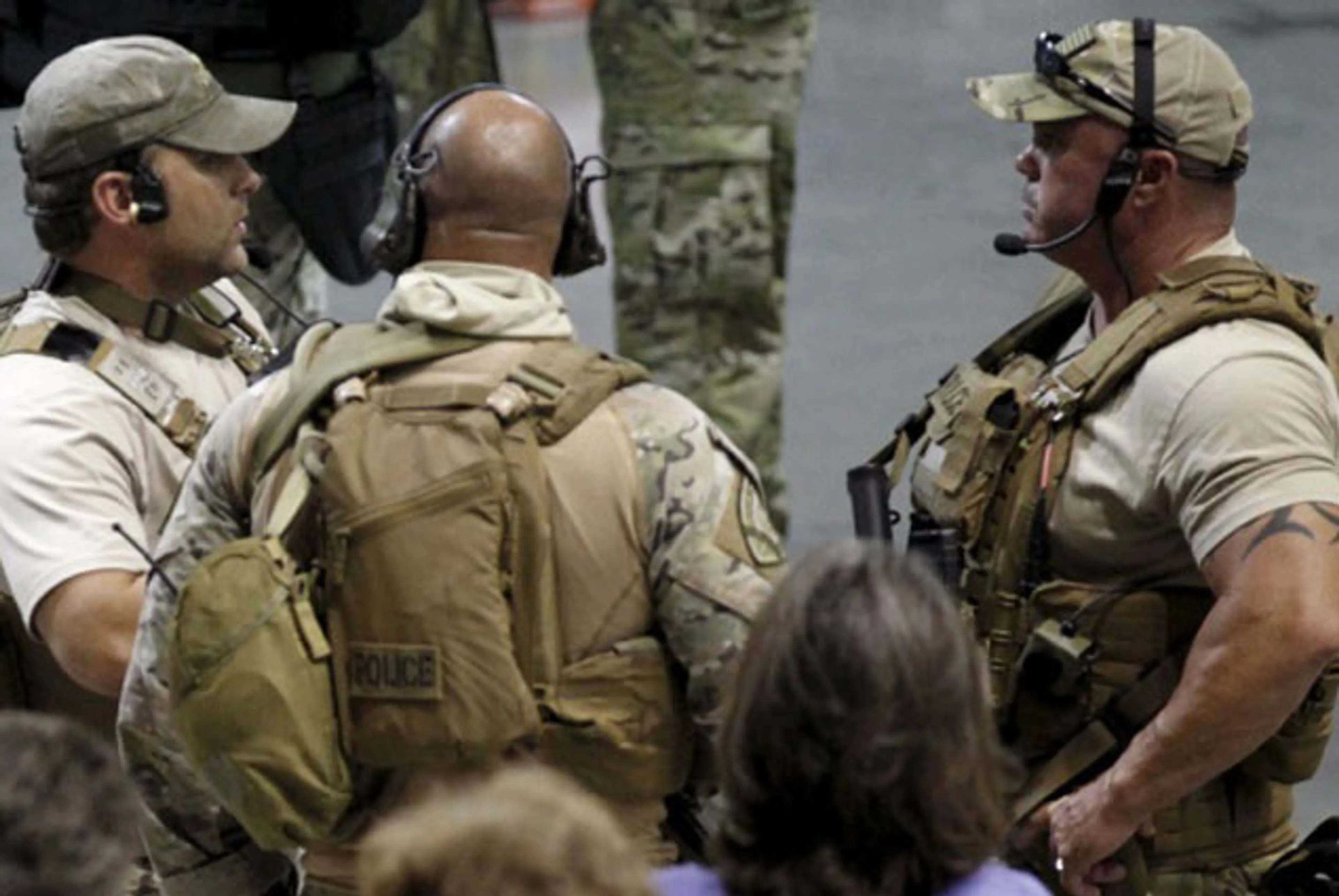 Капитал - В США открыли огонь на выставке карикатур на пророка Мухаммеда