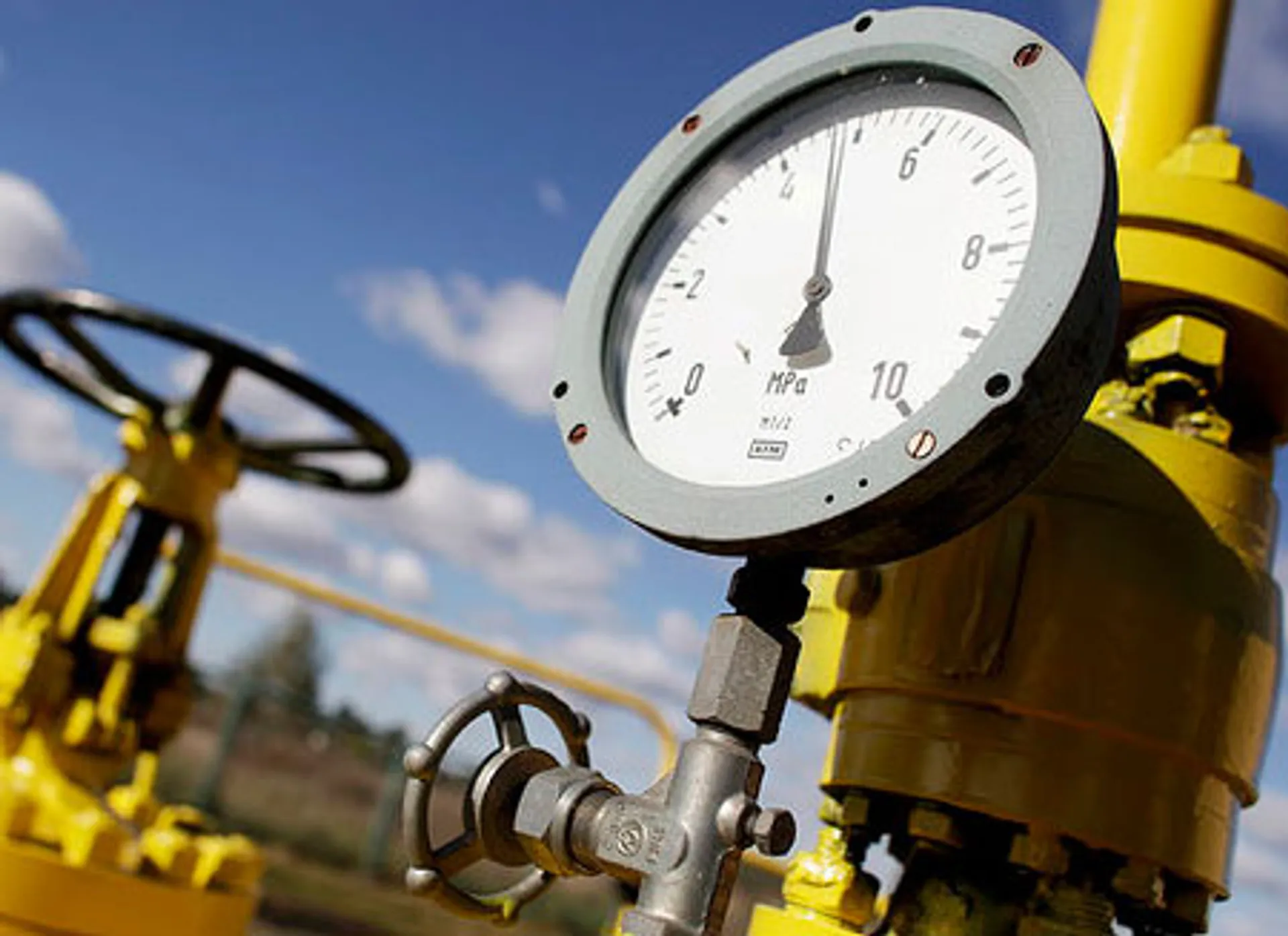 Капитал - Украина отдаст газопроводы России