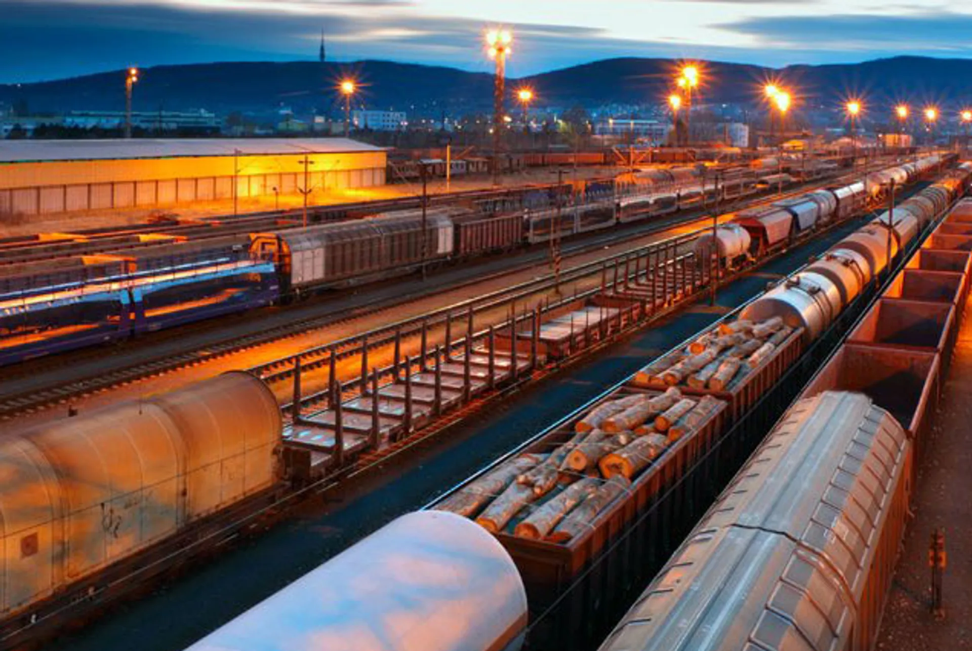 Капитал - РК намерена увеличить грузопоток через Азербайджан