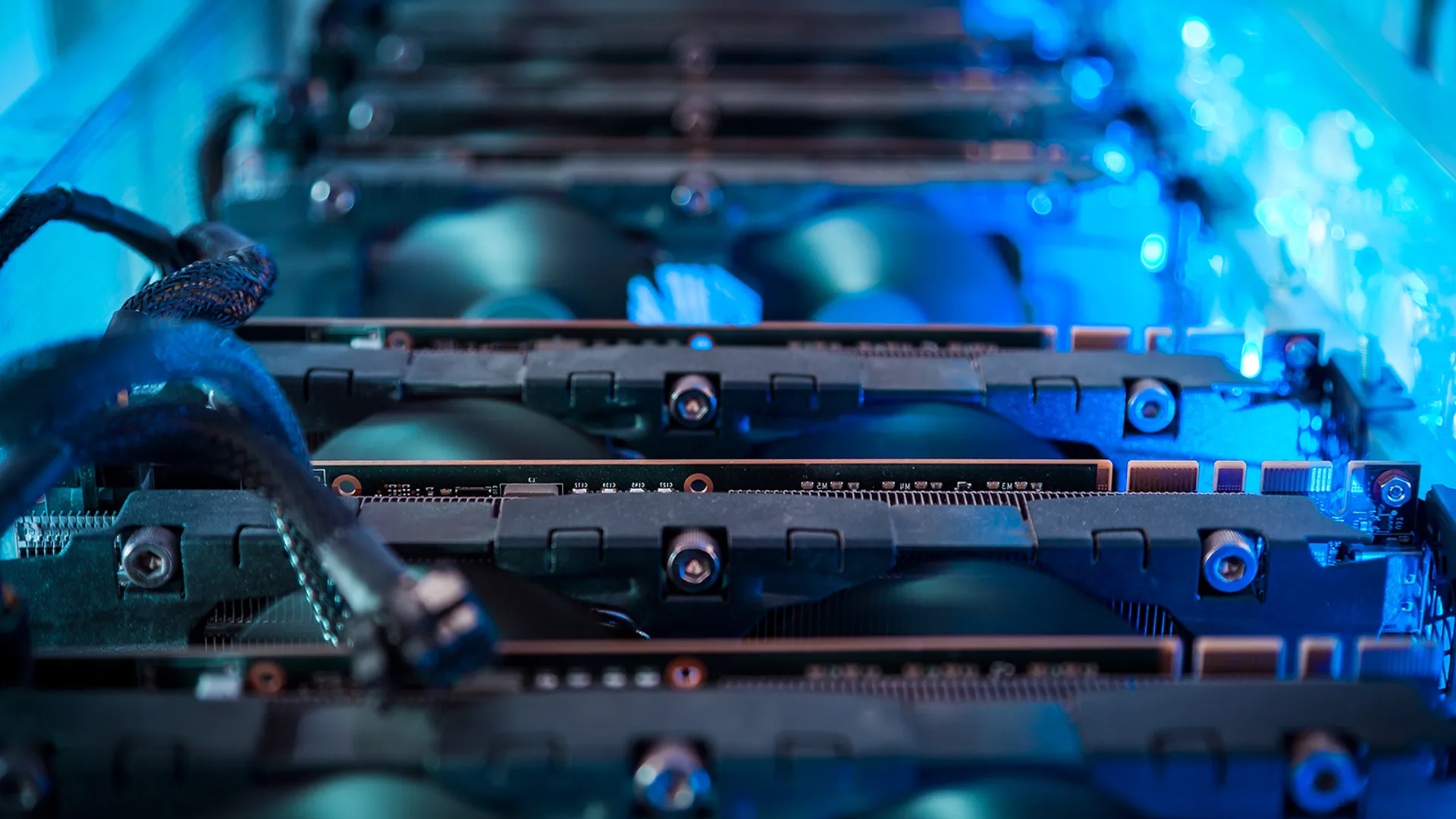 Капитал - Надо не ограничивать легальных майнеров, а бороться с «серыми» игроками