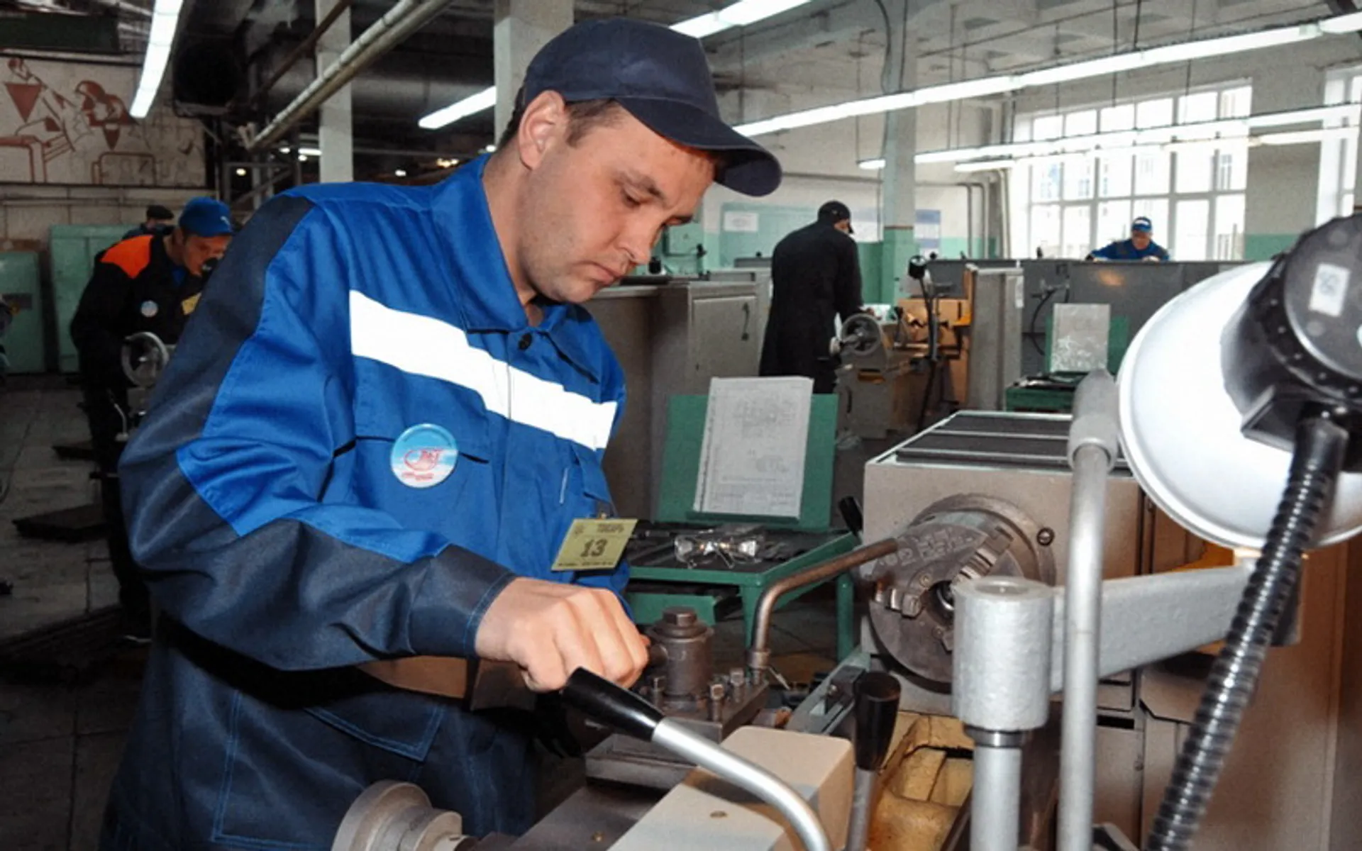 Капитал - Нагрузка на работающих казахстанцев вырастет на 50%