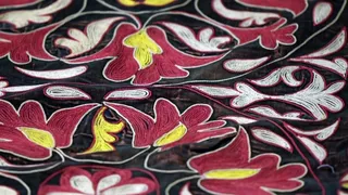 Капитал - От производства национальной одежды к школьной форме