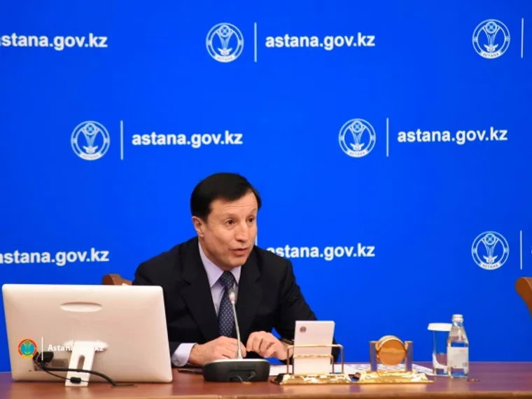 Капитал - Аким Астаны отвел месяц на ремонт дорог