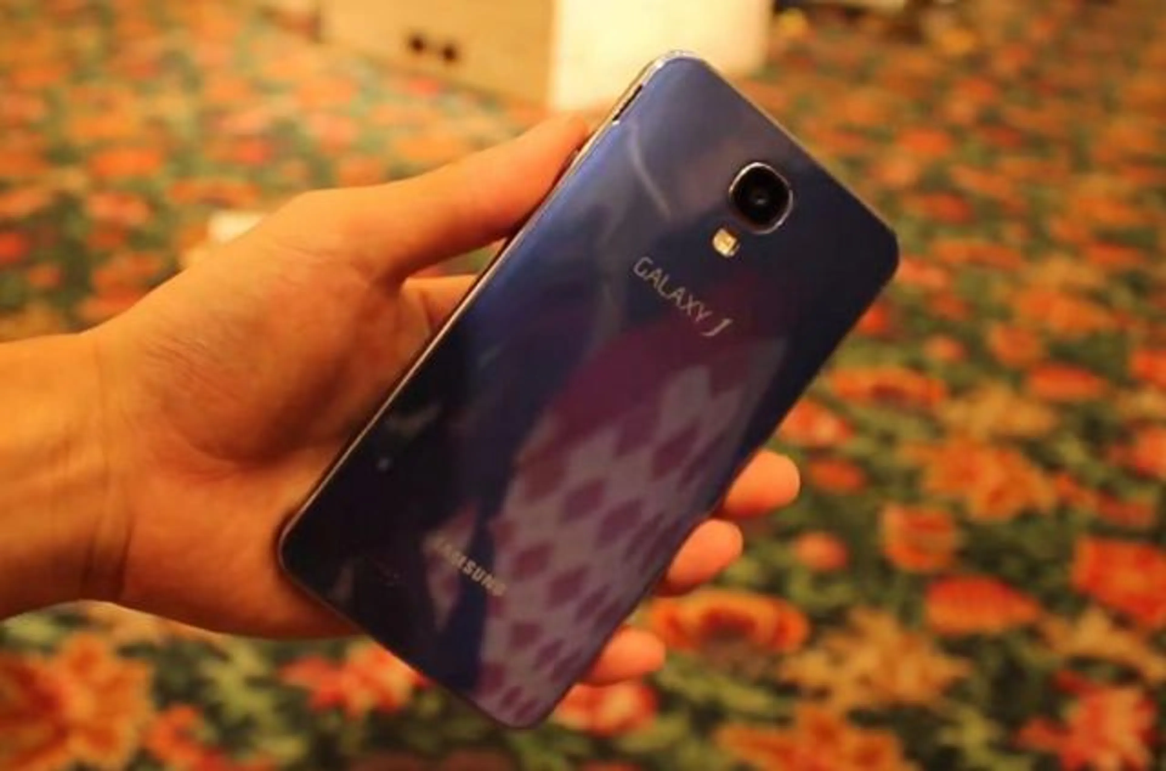 Капитал - Samsung создала смартфон-флагман для Азии