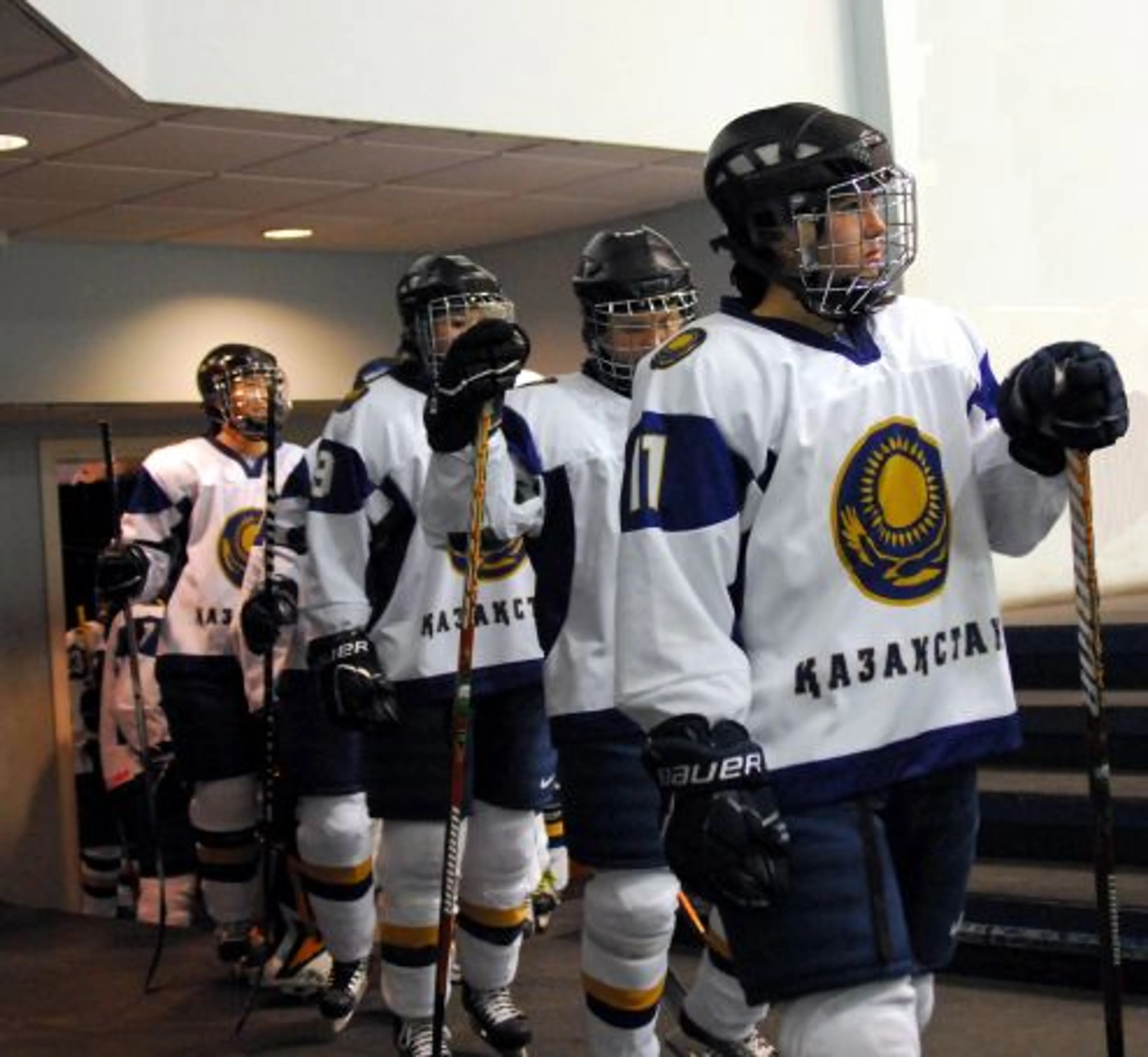Капитал - Казахстанские хоккеистки выиграли у Великобритании