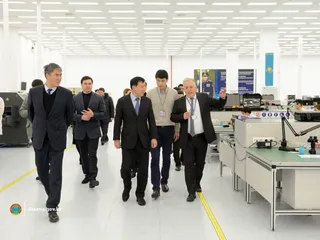 Капитал - Асет Исекешев и Адильбек Джаксыбеков посетили предприятия Астаны
