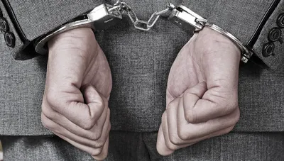 Китайского миллиардера арестовали за взятку