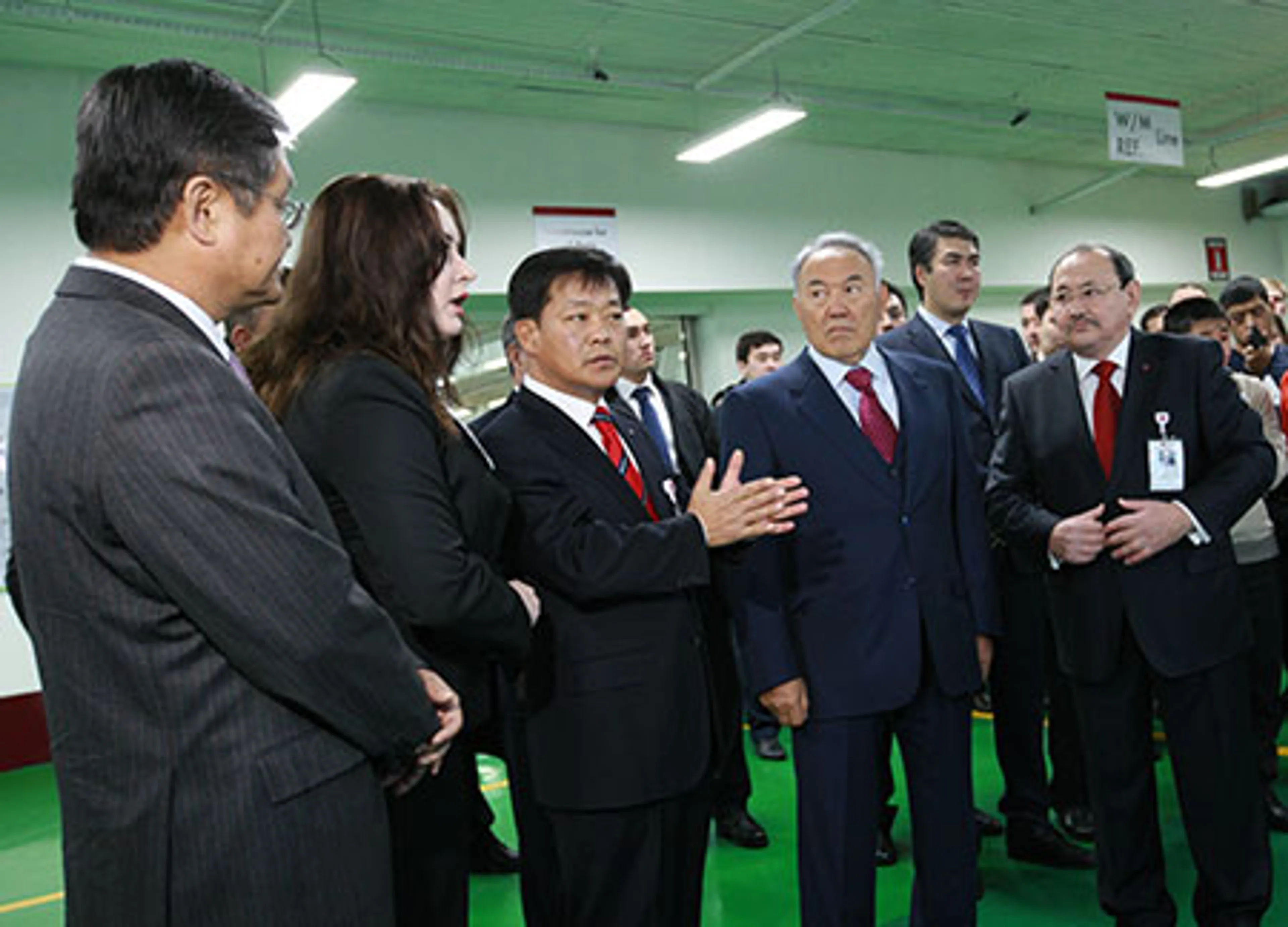 Капитал - Президент Республики Казахстан Н.А. Назарбаев посетил завод компании LG Electronics в Алматы