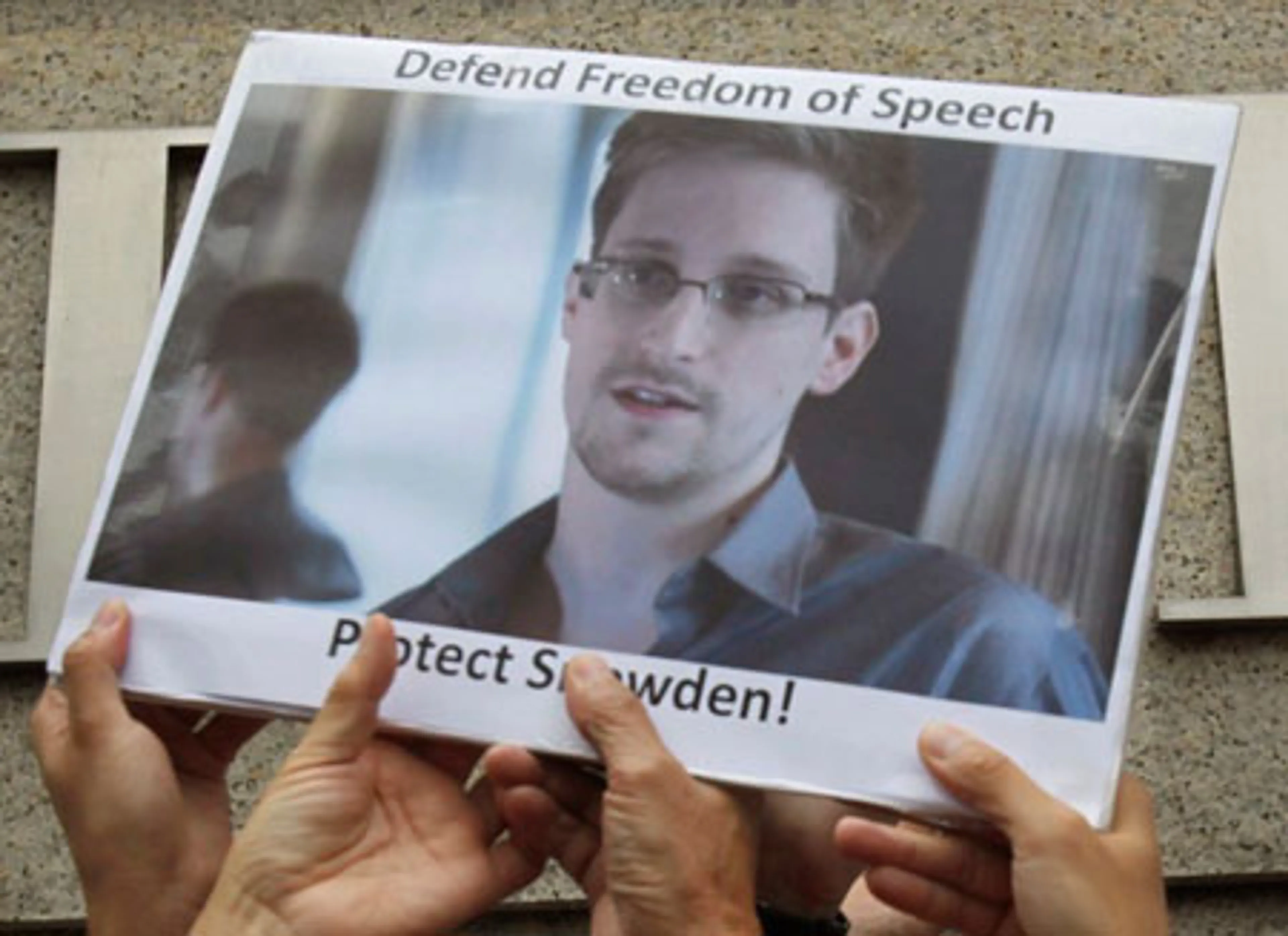 Капитал - Сноуден поставил под вопрос отношения России и США