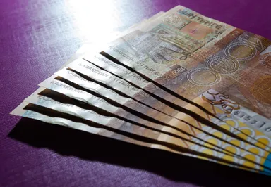 12,2% казахстанцев ожидают повышения оклада до конца года