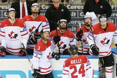 На чемпионате мира по хоккею определились полуфиналисты