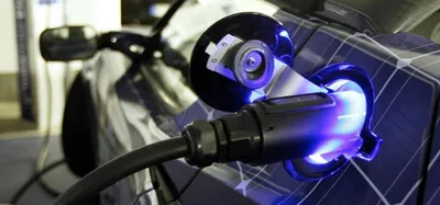 Продажи электромобилей в Китае удвоились за год