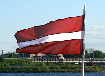 Латвия вступит в еврозону в 2014 году