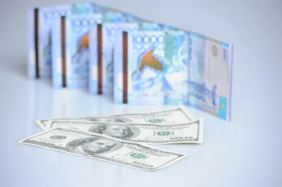 Тенге закрыл торги на отметке 362 за доллар