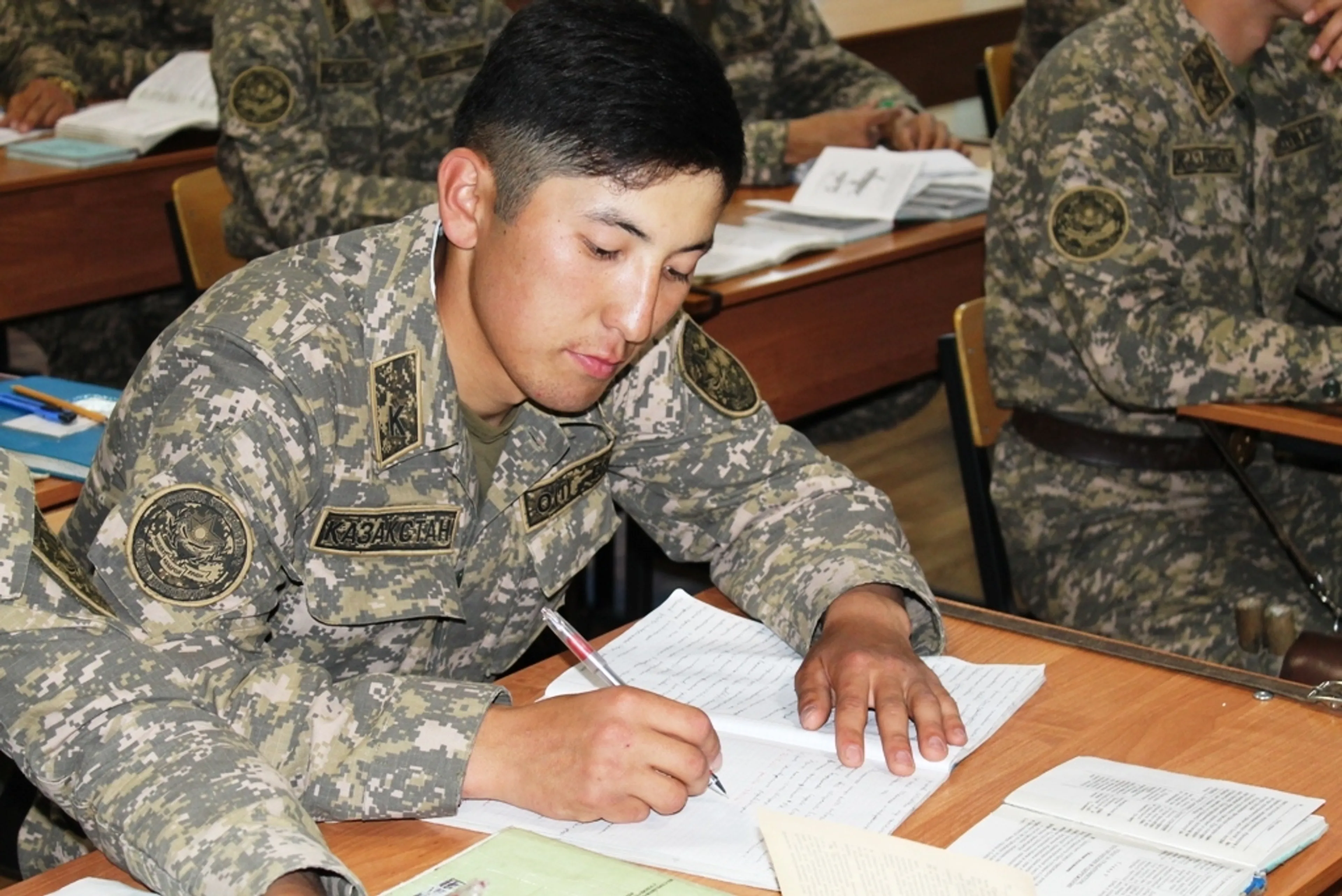 Капитал - В военных вузах РК появились новые специальности