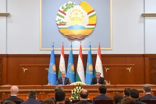 Капитал - Казахстан увеличит количество грантов для таджикских студентов