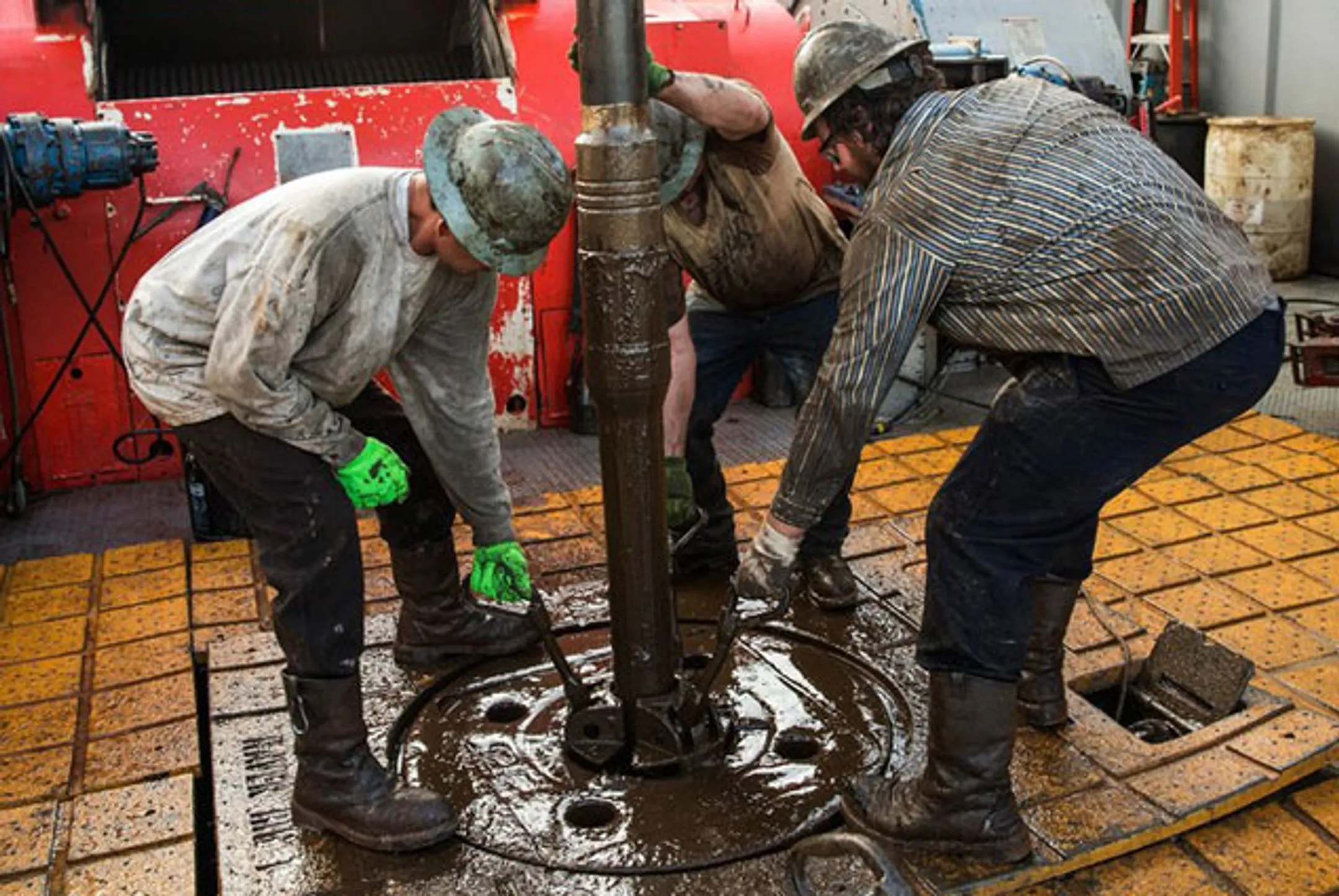 Данные по запасам нефти поддержали цены - Image Kapital.kz