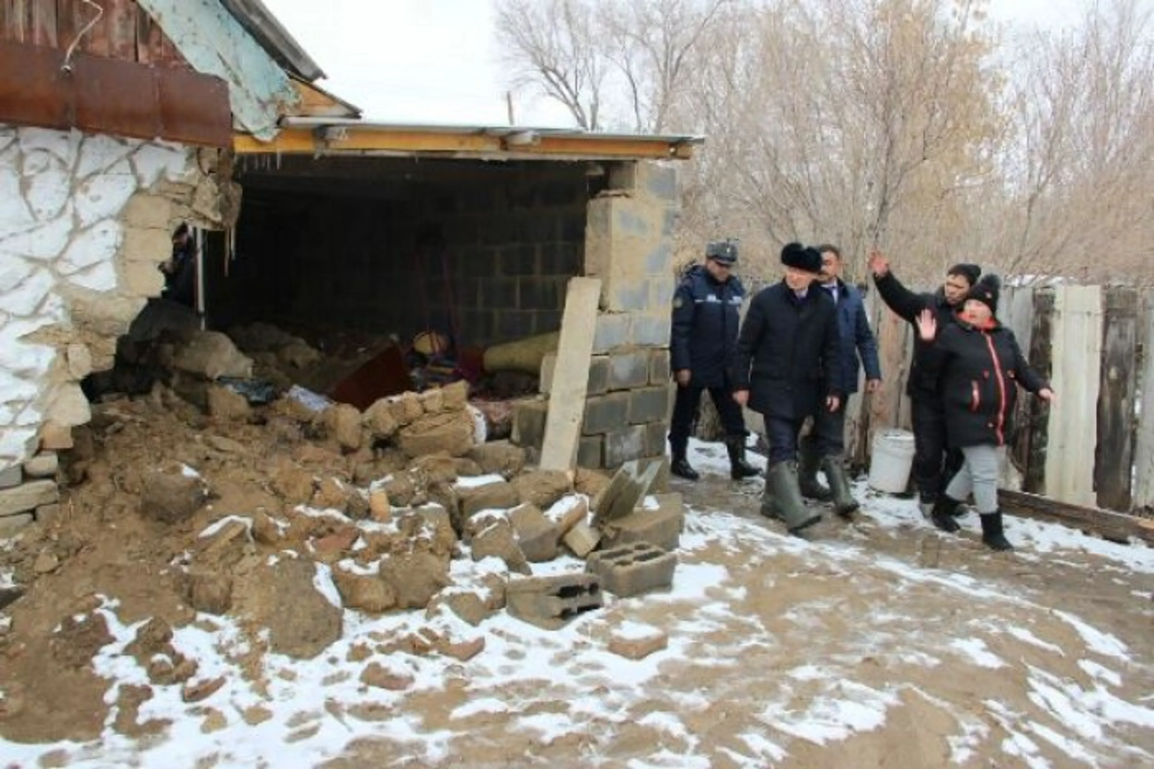 Капитал - В Аягозе из-за паводков разрушено 8 домов