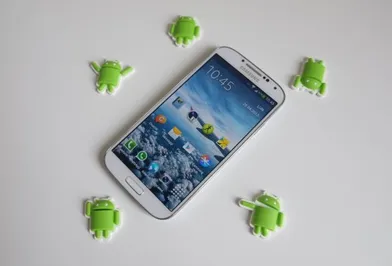 Samsung представил новый смартфон Galaxy S5