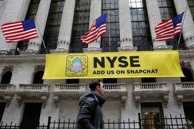 Акции Snap закрылись падением на 12%