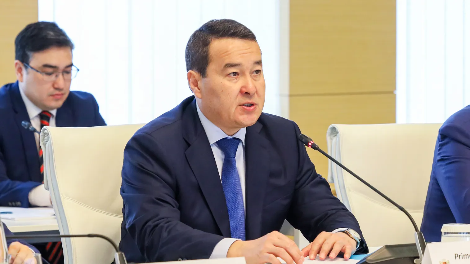 Развитие ТМТМ и увеличение торговли обсудили премьеры Казахстана и Грузии - фото kapital.kz