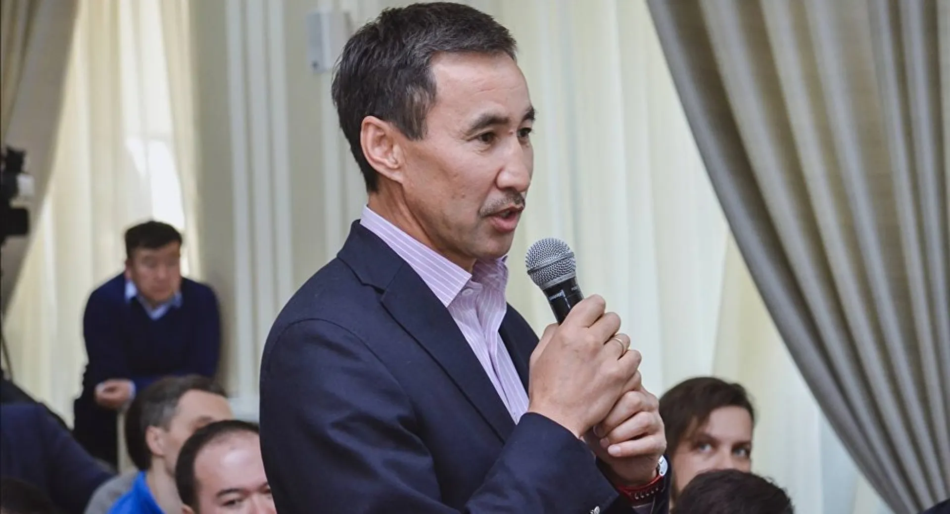 Капитал - Суд продлил арест Муратхану Токмади