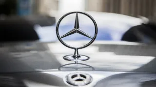 Капитал - Mercedes-Benz снизил продажи автомобилей в 2022 году