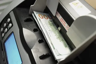 Капитал - Дневная сессия: 325,46 тенге за доллар