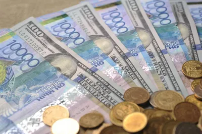 Дневные торги: 334,80 тенге за доллар