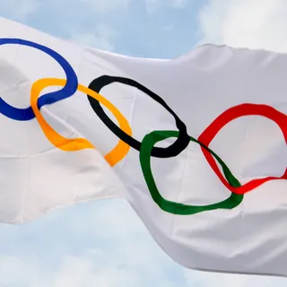 Капитал - Олимпиада увеличила продажи шампанского