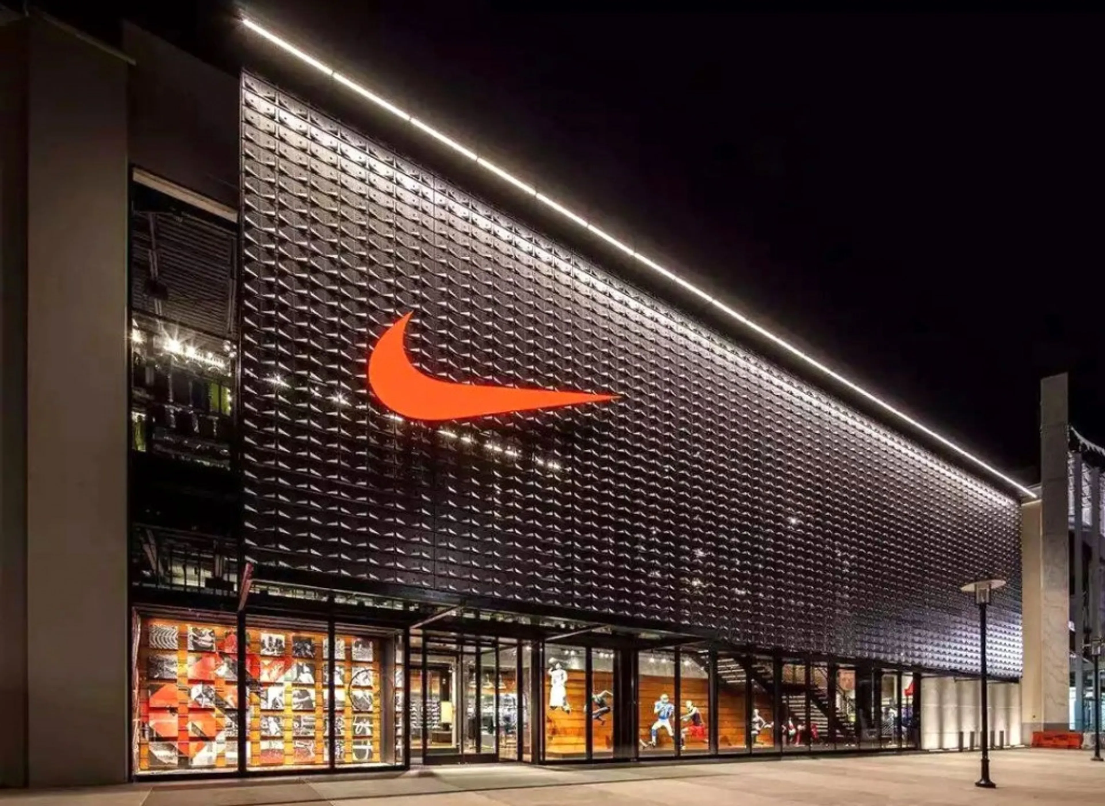 Капитал - Nike увеличила выручку на 17% во втором финквартале