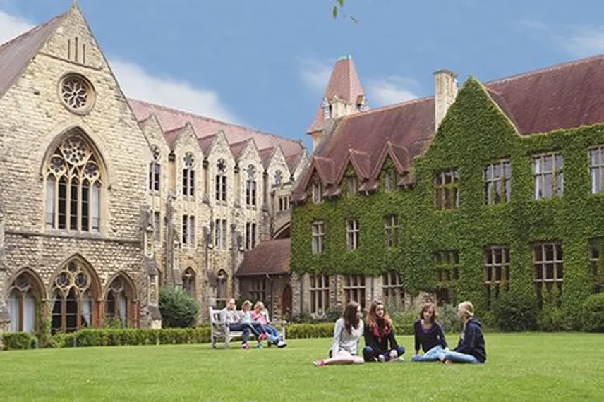 Капитал - Среднее образование за рубежом: преимущества и возможности