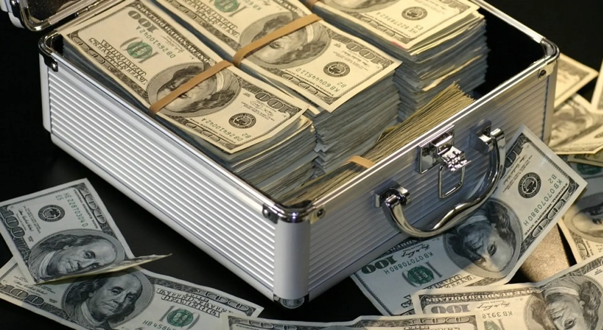 Капитал - Состояние миллионеров в мире сократилось впервые за 7 лет