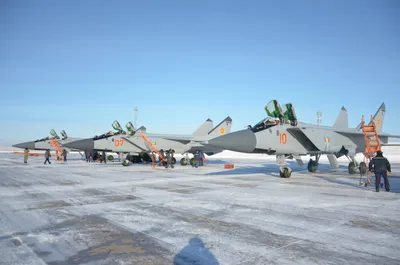 В РК прибыли три боевых самолета после капремонта