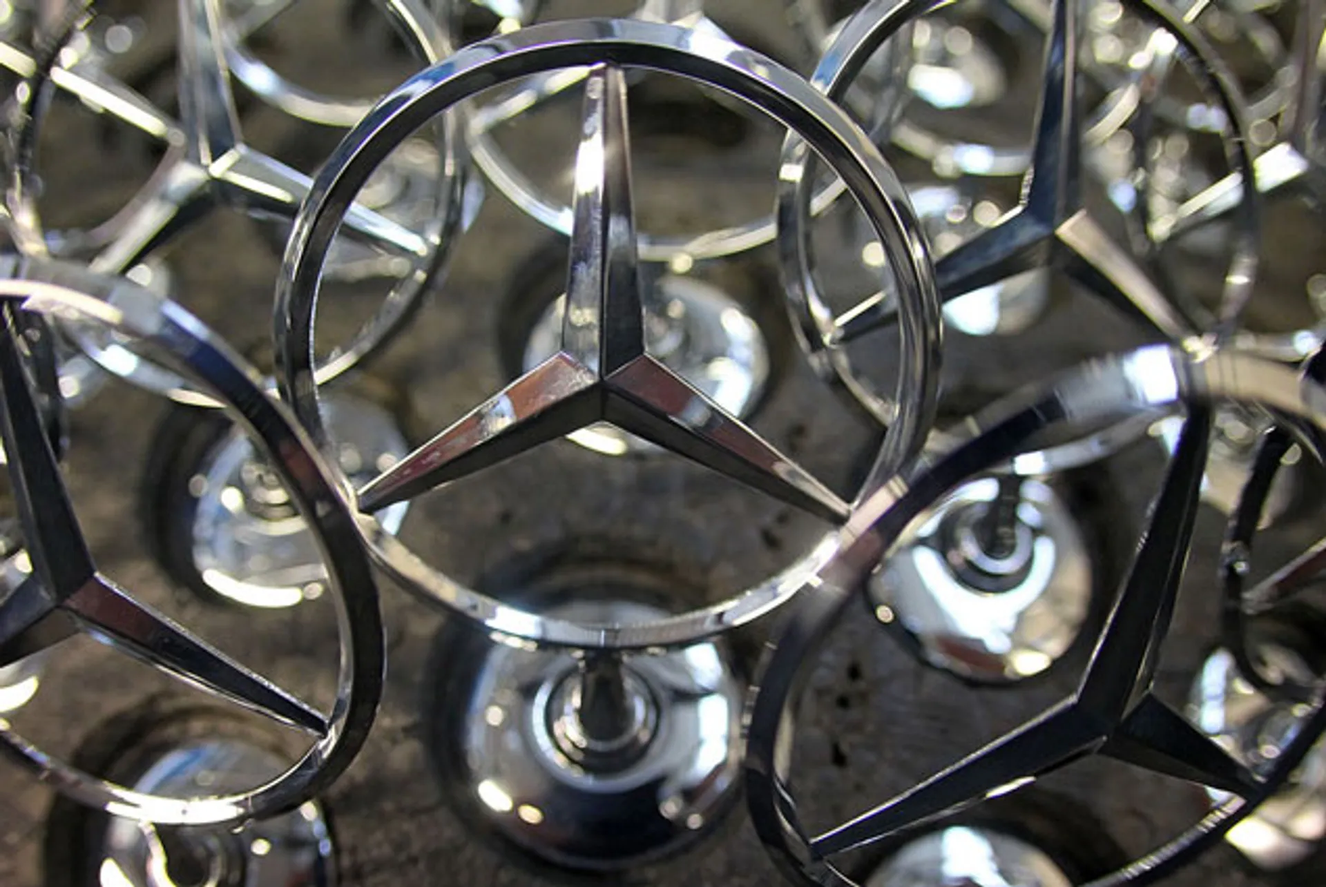 Капитал - США обвинили Mercedes-Benz в обмане потребителей