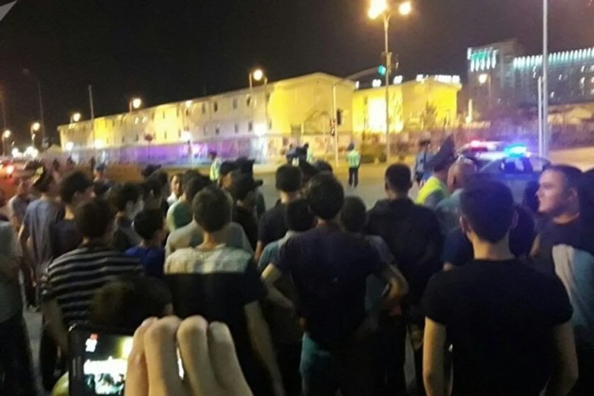 Капитал - Казахстан покинет 61 участник массовой драки в Абу-Даби Плаза