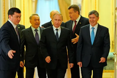 Кыргызстан  предложил Корее и Японии вступить в ТС