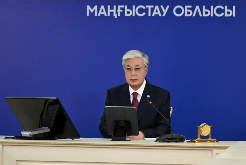 Президент поручил решить вопросы долгостроев и точечной застройки в Актау