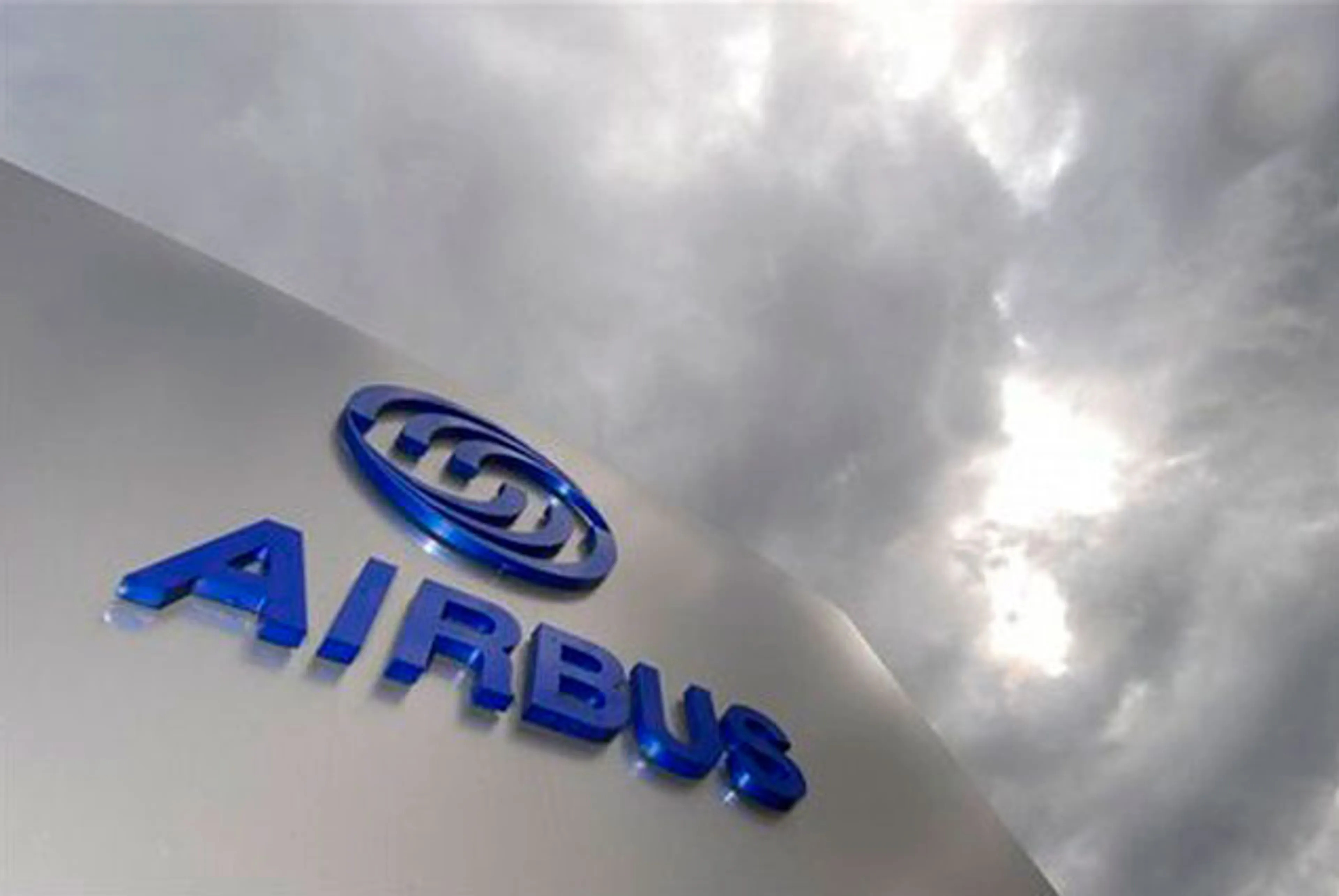 Капитал - Airbus решил купить банк