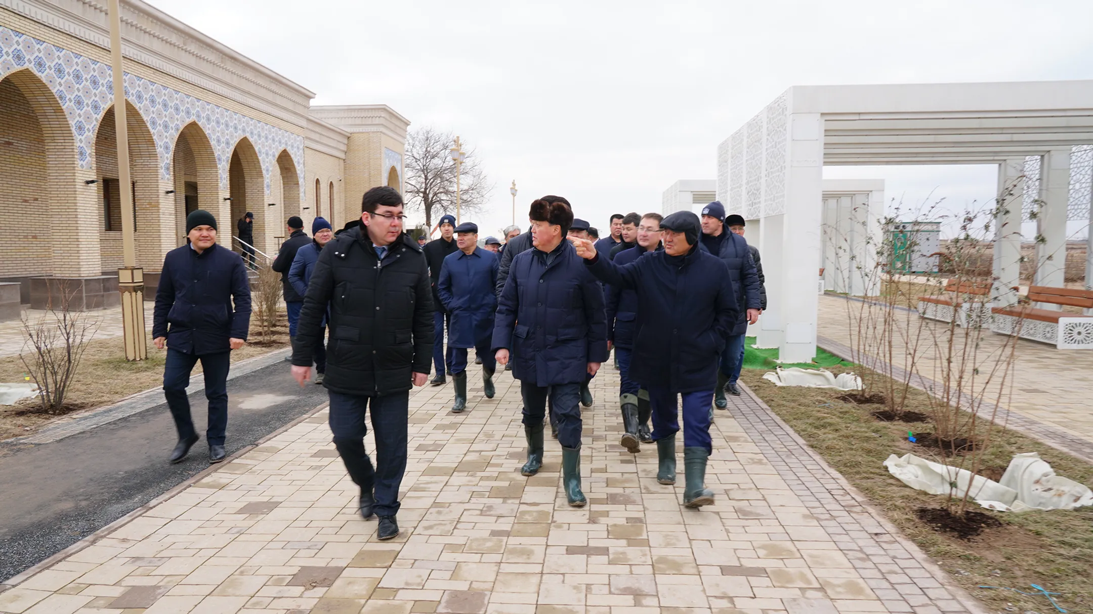 Аскар Мамин проинспектировал строительство объектов Туркестана - Image Kapital.kz