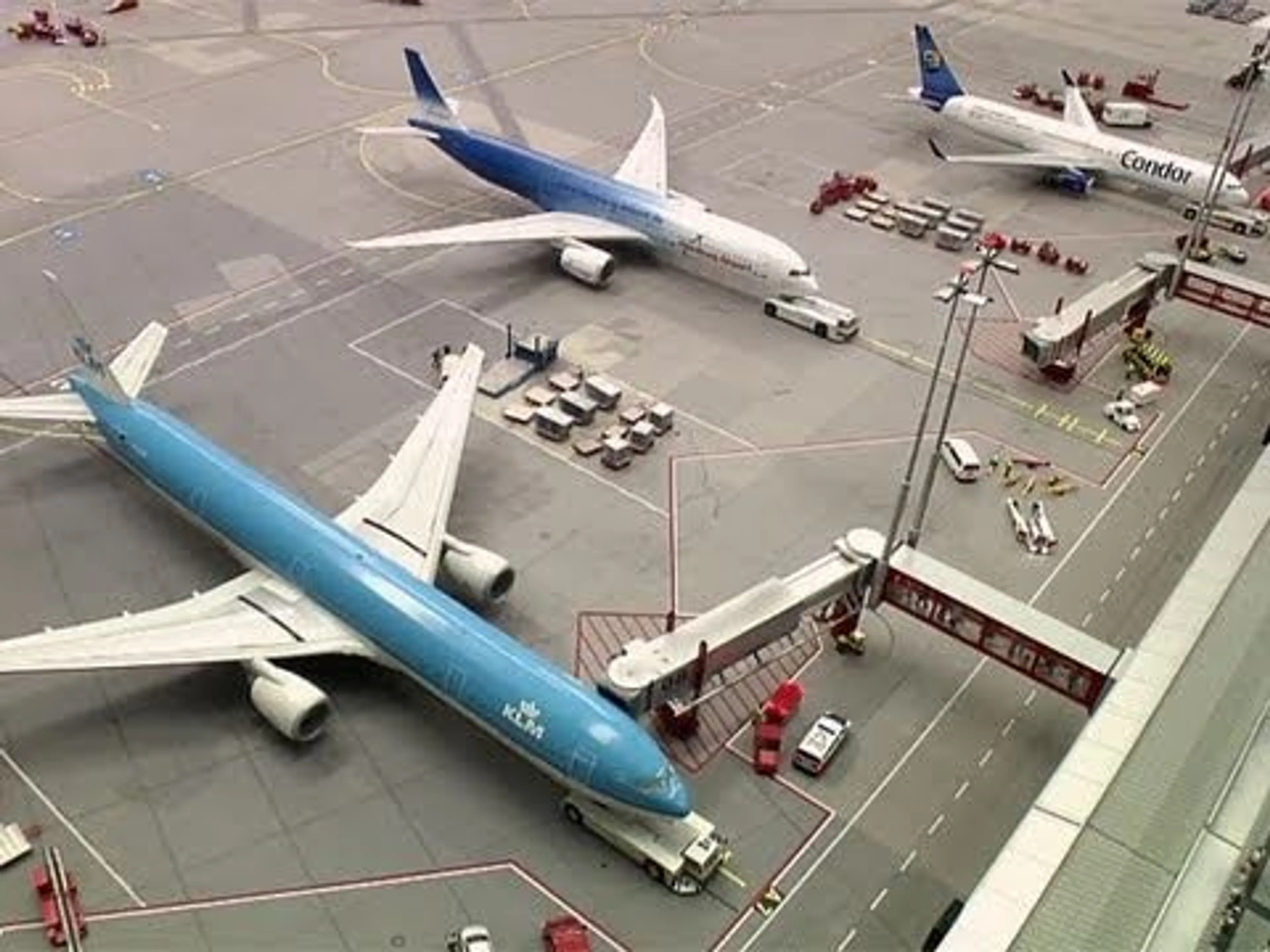 Капитал - Швейцария поможет управлять аэропортами РК