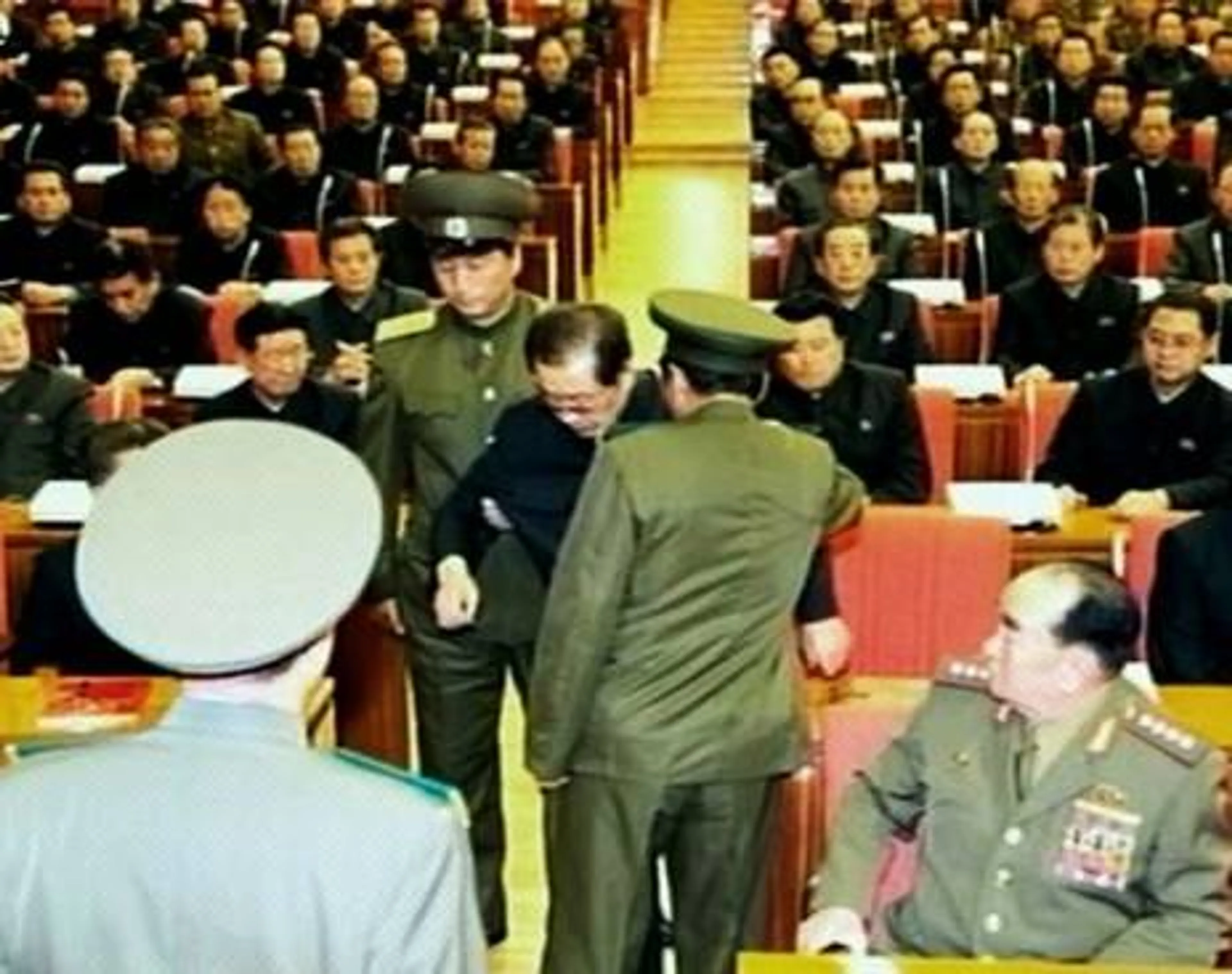 Капитал - В КНДР казнили дядю Ким Чен Ына