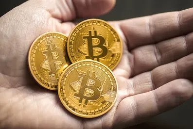 FT рассказала о влиянии Мавроди на курс биткоина