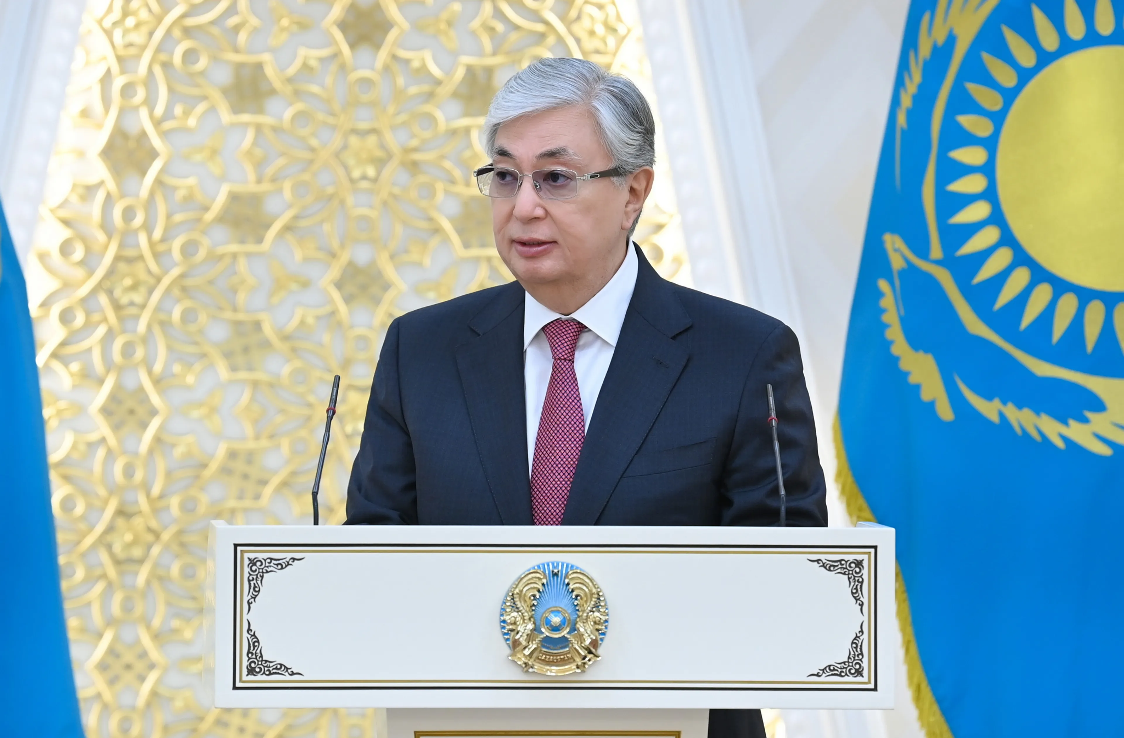 Капитал - Казахстан планирует поставить в Афганистан 5 тысяч тонн муки