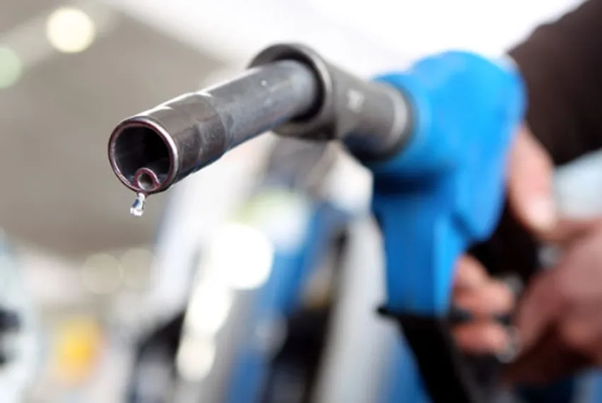 Капитал - Бензин в Германии подешевел до минимума