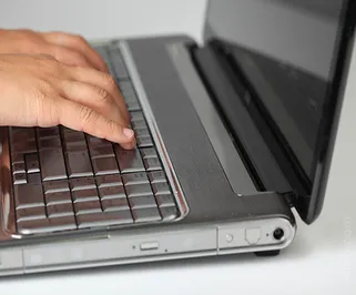 Власти США решили отказаться от прямого контроля над интернетом