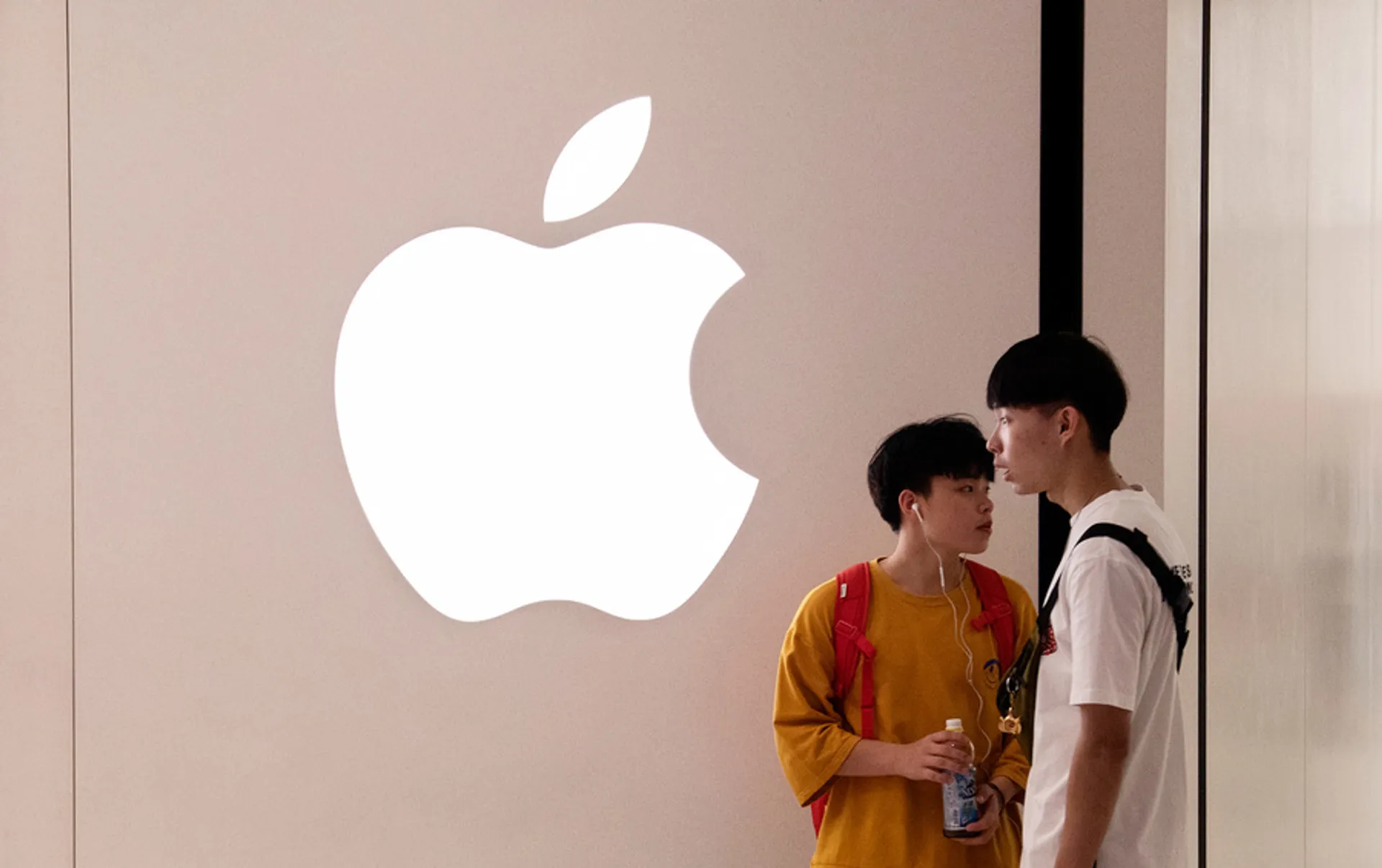 Капитал - Apple и Google остаются самыми дорогими брендами в мире