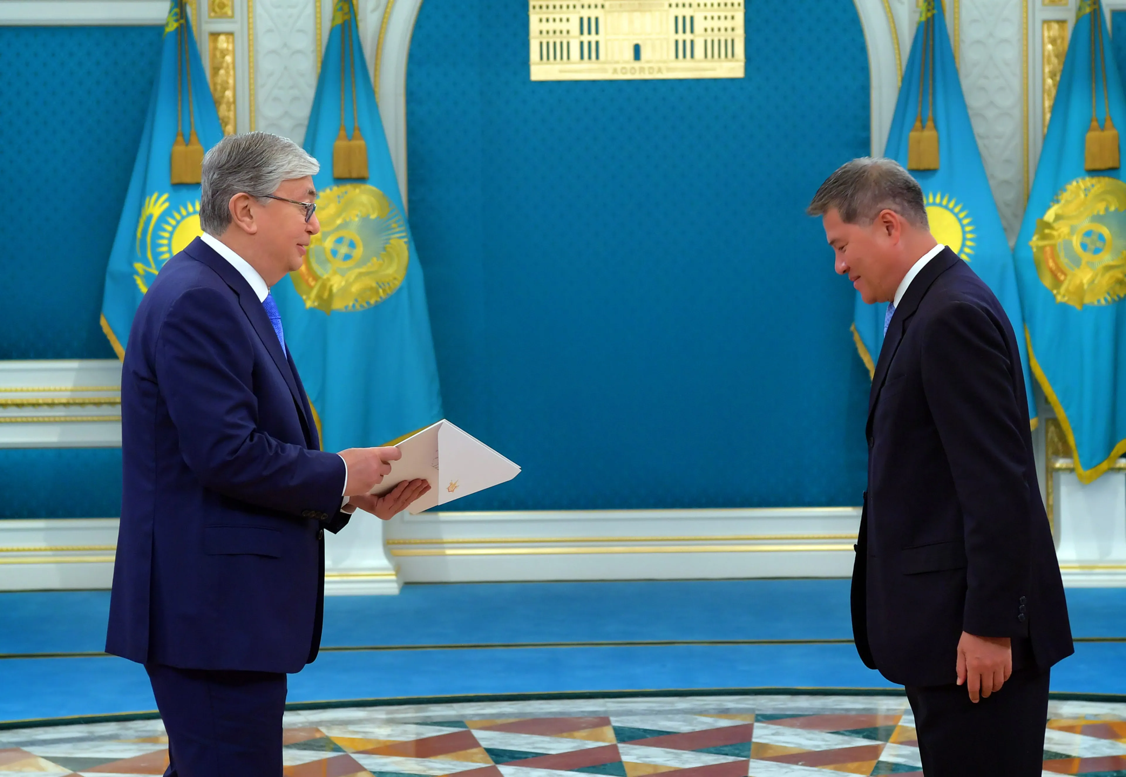 Капитал - Президент принял верительные грамоты у глав дипломатических миссий