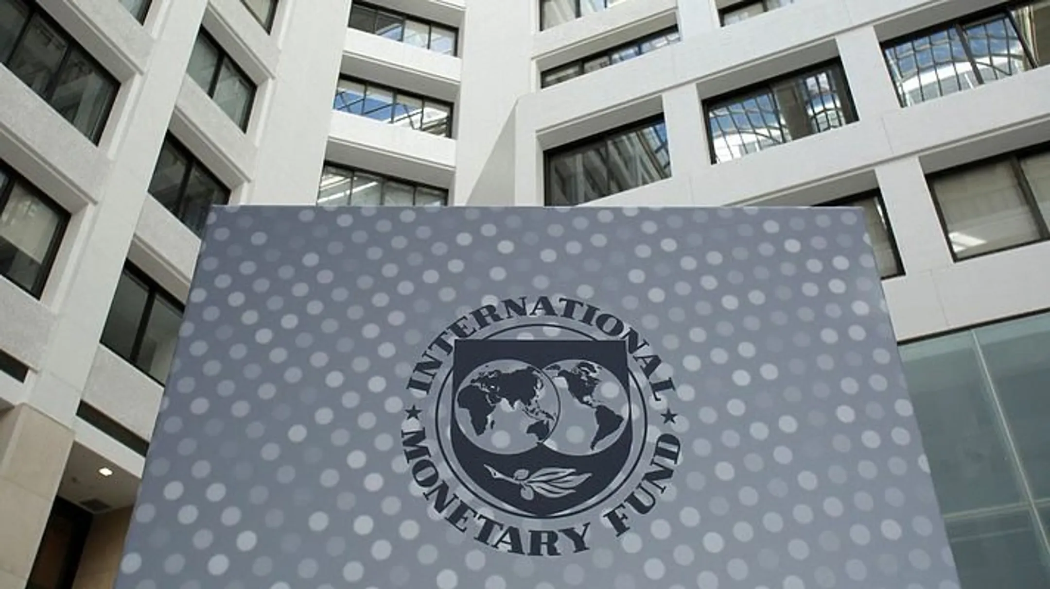 МВФ требует от Украины ускорить реформы - Image Kapital.kz